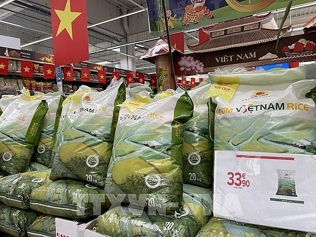 Vietnamese rice sold at Carrefour Collagen supermarket in France (Photo: VNA)