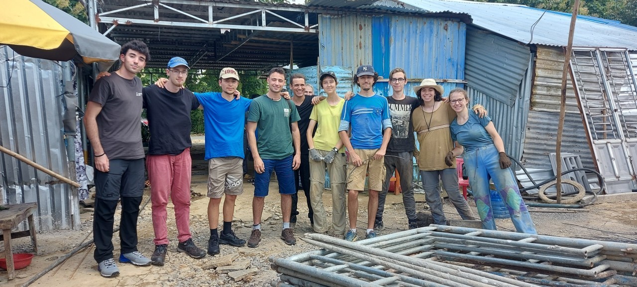 International Youth Build Houses for Vietnamese Families