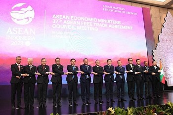 Vietnam Contributes Ideas on Economic Cooperation between ASEAN and Partners