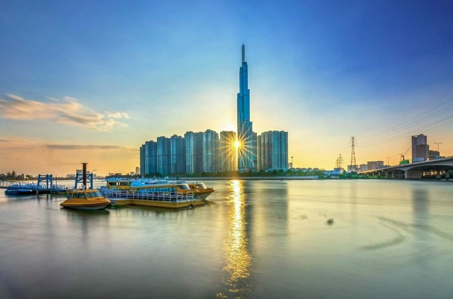 Taking a Saigon river cruise is a wonderful experience that tourists should not miss out on. (Photo courtesy of The Planet D)