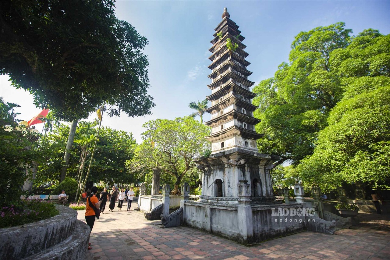 Explore The Highest 700-Year-Old Tower Pagoda In Vietnam