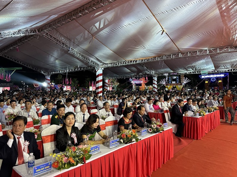Quang Nam Promotes Culture, Ginseng Among Domestic, Foreign Friends