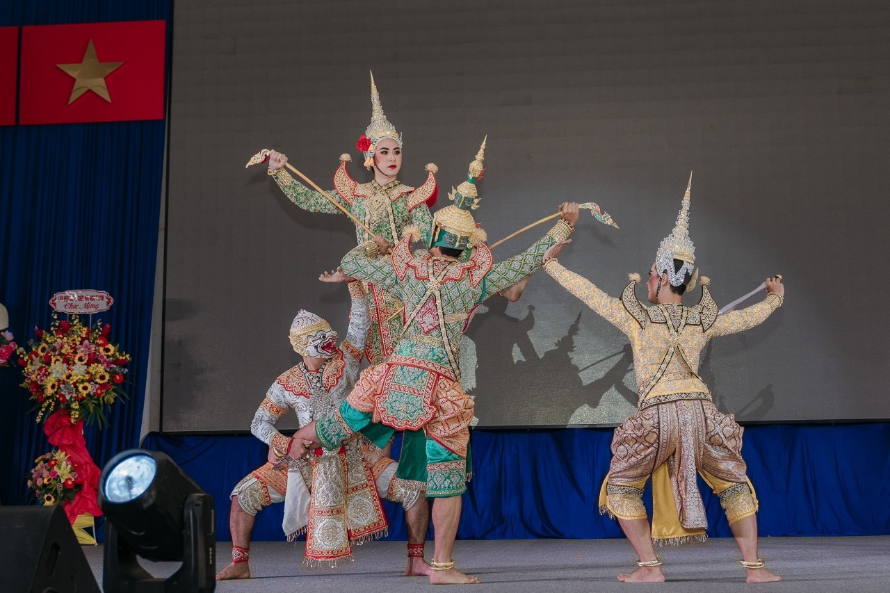 Over 500 Youth Participate in Vietnam - Thailand Cultural Exchange