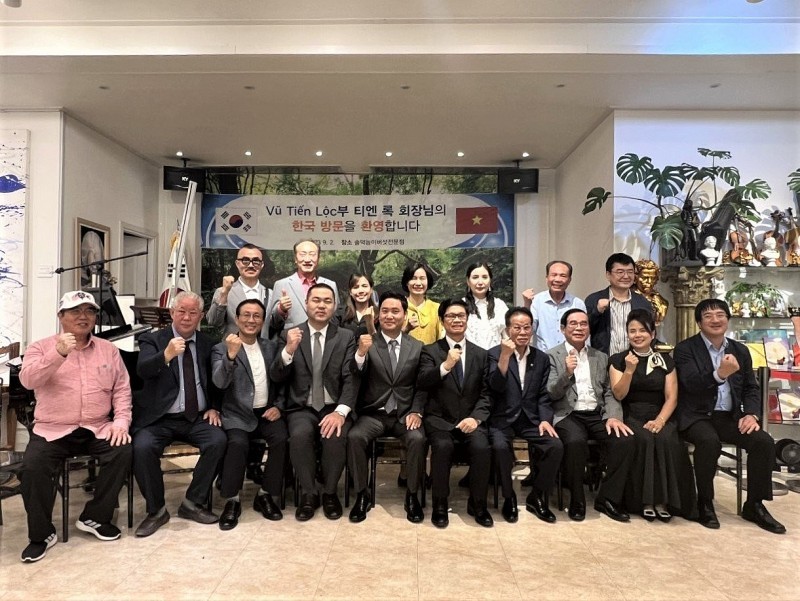 Friendship Associations Strengthen People-to-people ties Between Vietnam and RoK