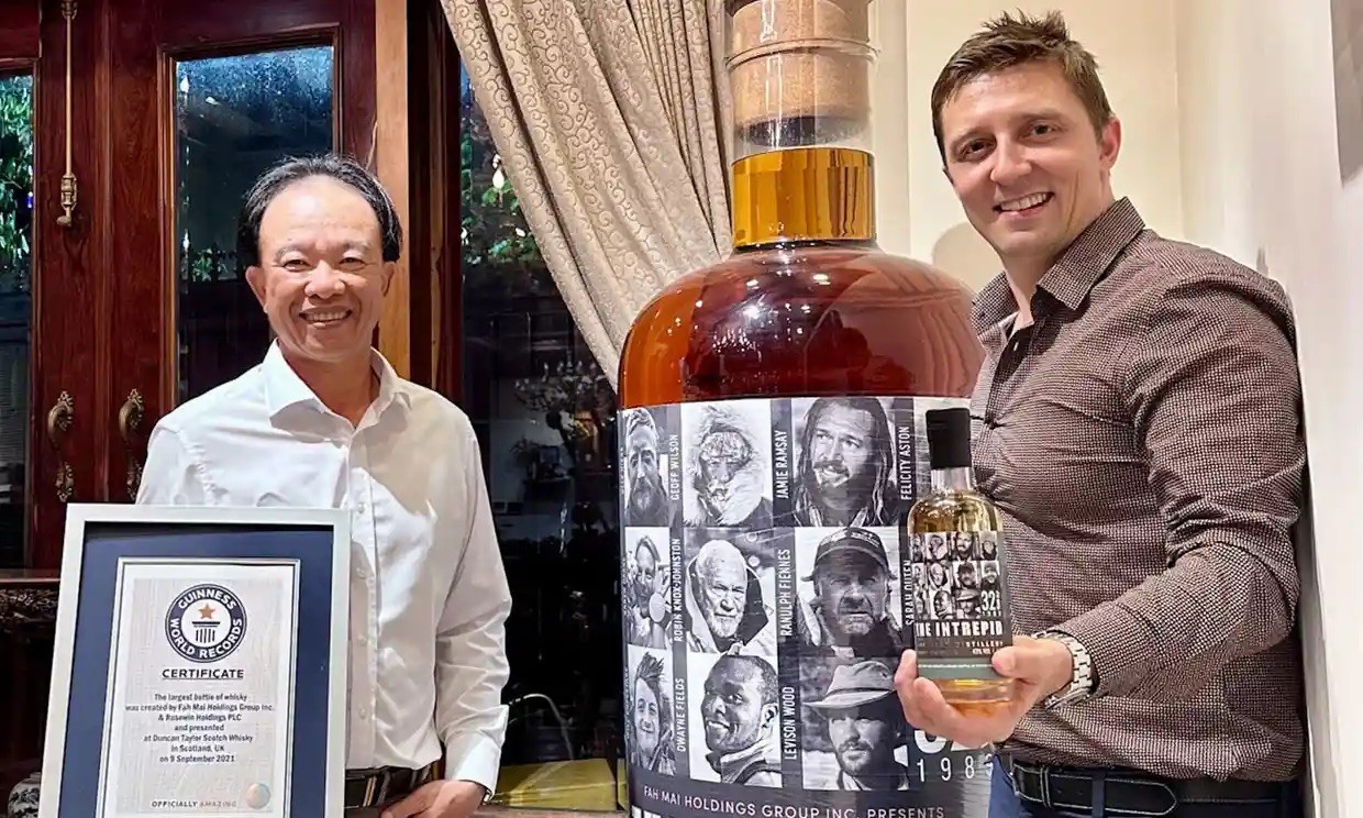 The New Owner of World’s Largest Bottle of Whisky is Vietnamese