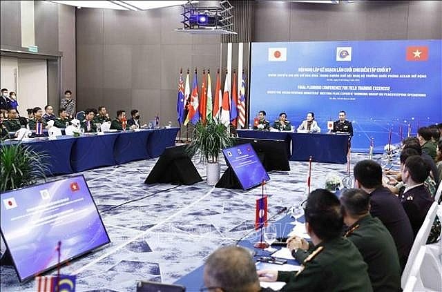 At th e final planning conference for the end-of-term field training under the ASEAN Defence Ministers’ Meeting Plus (ADMM Plus) Experts’ Working Group on Peacekeeping Operations Cycle 4. (Photo: VNA)