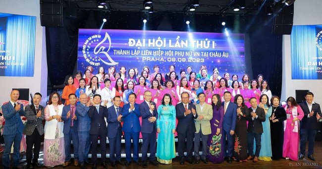 First Congress of Vietnamese Women Federation in Europe Held