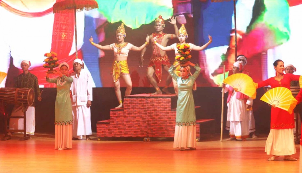 Fourth Cultural Festival of Ethnic Groups in Central Vietnam Closes in Binh Dinh