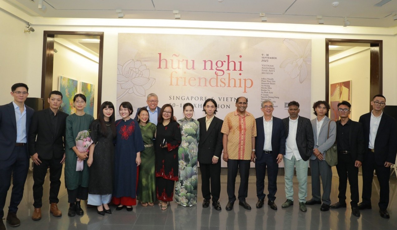Art Exhibition Celebrates Viet-Singaporean Friendship