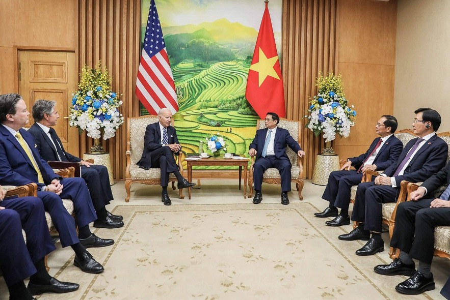 Vietnamese Prime Minister Pham Minh Chinh meets US President Joe Biden on September 11.
