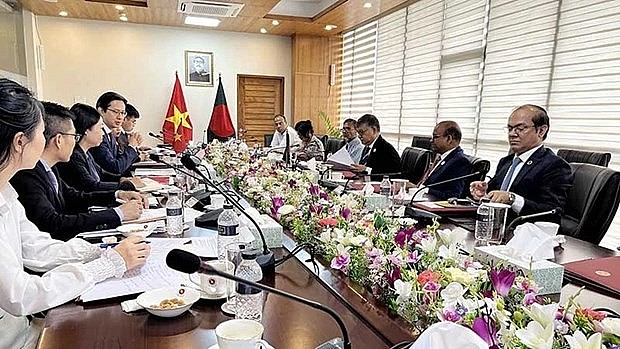 A Vietnam-Bangladesh political consultation in Dhaka (Photo: MoF)