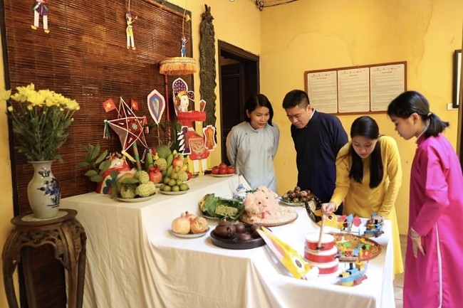 Recreating Traditional Mid-Autumn Festival In Hanoi’s Old Quarter