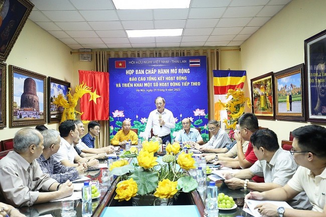 Friendship Associations of Vietnam, Thailand Boost Cooperation