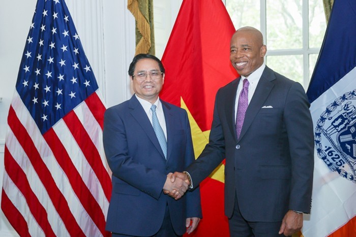 ho chi minh city new york establish sister city relationship