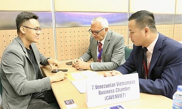 Companies of Vietnam and Latin American countries seek partnership chances at at business matching event of Vietnam International Sourcing 2023. (Photo: VNA)