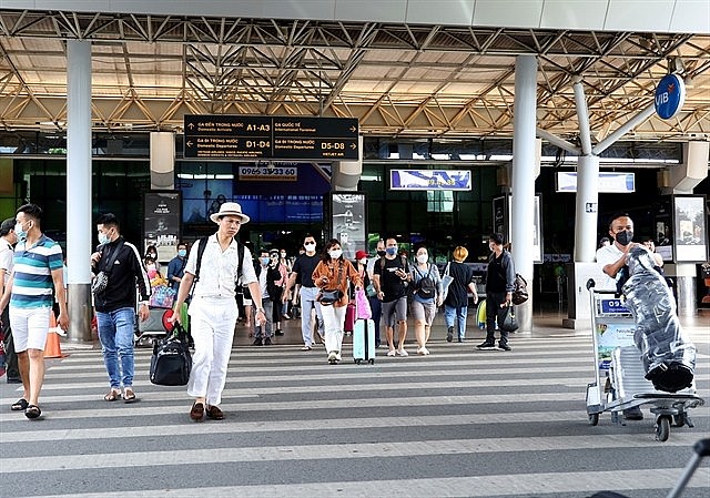 Passengers at Tân Sơn Nhất International Airport in HCM CIty. Photo: VNS