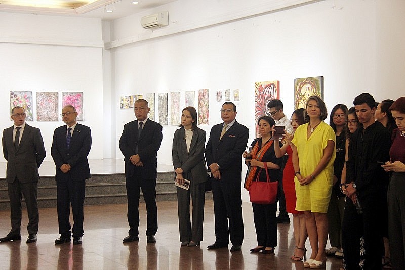 Vietnam - Uruguay Strengthen Connection Through Creative Arts