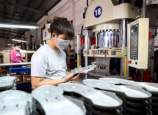 A foreign-invested footwear material factory in Thuan An city, Binh Duong province (Photo: VNA)