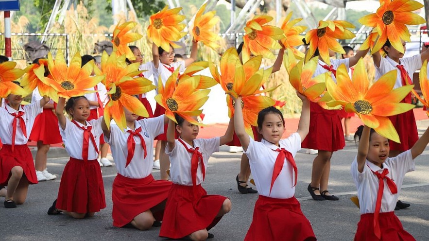 Hanoi Autumn Carnaval: A lively interference between tradition and modernity