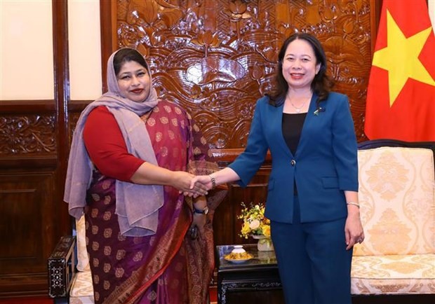 Outgoing Bangladeshi Ambassador Bids Farewell to Vietnamese Vice President