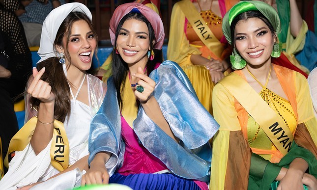 Miss Grand International 2023 Contestants Show Off Vietnamese Traditional Costumes