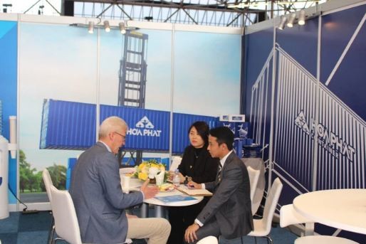 worlds leading shipping companies take interest in made by vietnam containers