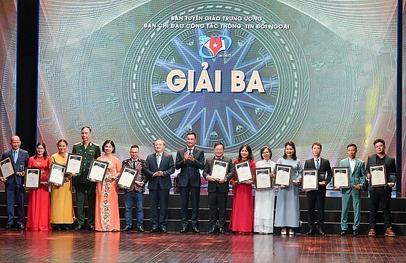 9th National External Information Service Awards: Widespread Vietnam's Image to Int'l Friends