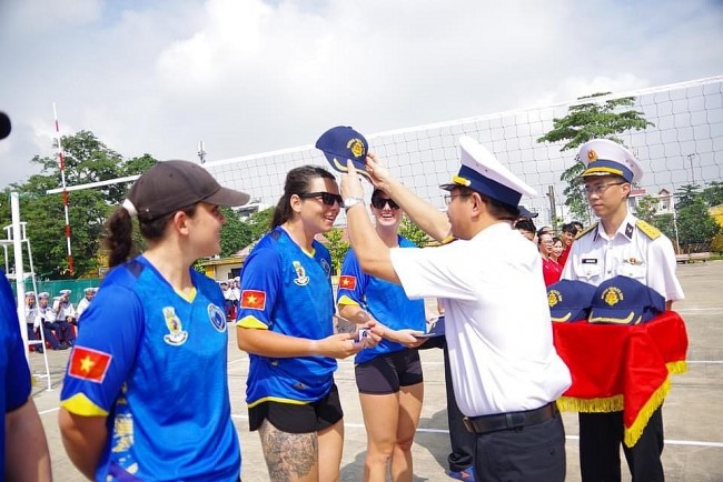 Vietnamese and Australian Navy Joined Sport Activity