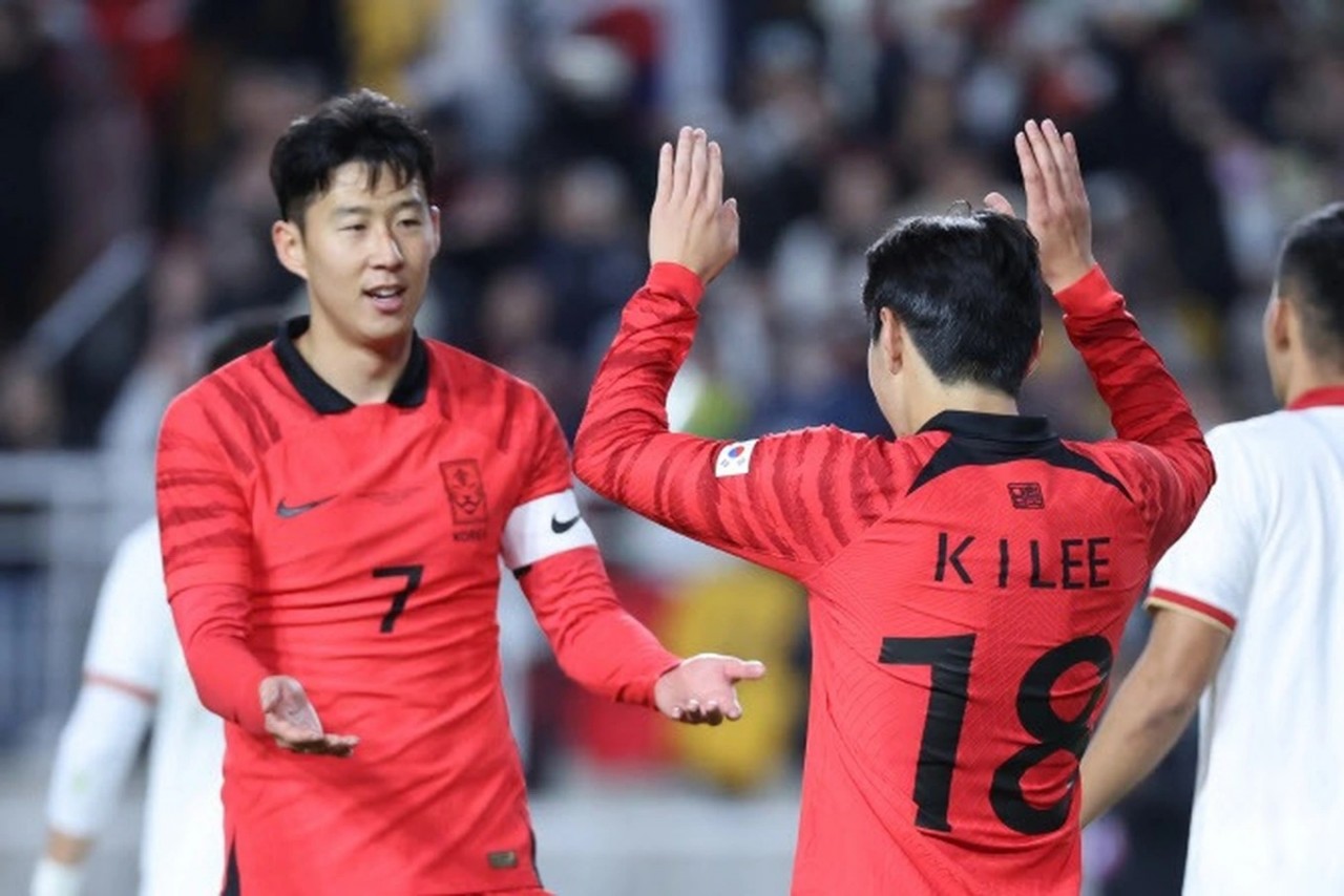 Son Heung Min Gives Credit to Teammates for Winning Against Vietnam |  Vietnam Times