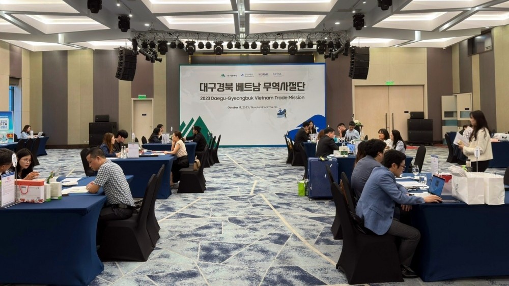 Vietnam News Today (Oct. 20): Vietnam And RoK Set to Reach US$100 Billion Bilateral Trade Target