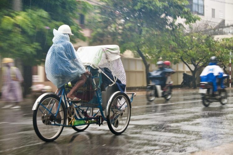 Vietnam’s Weather Forecast (October 22): Rain Starts In The Northern Region