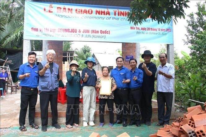 40 RoK Youth Build Houses for Needy People in Ben Tre Province