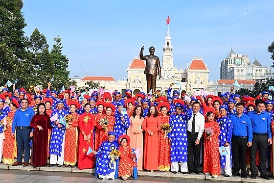 HCM City: Over 80 Low-income Couples Tie The Knot at Mass Wedding