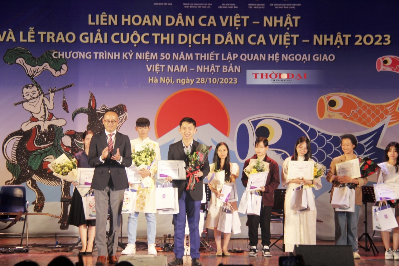 vietnam and japan strengthen traditional music exchanges