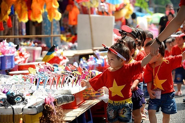 Mid-Autumn Festival centres around children. (Photo courtesy of Outlook Traveler)