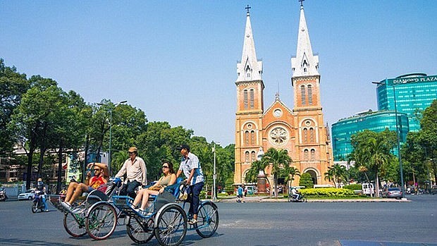 Ho Chi Minh City welcomed more than 30 million domestic and foreign visitors during January – October. (Photo: dangcongsan.vn)