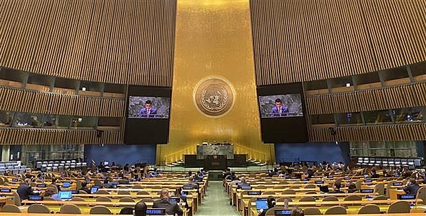 Ambassador Dang Hoang Giang, Permanent Representative of Vietnam to the United Nations speaks at a debate on the 2022 annual report of the IAEA at the UN General Assembly on November 8-9. (Photo: VNA)