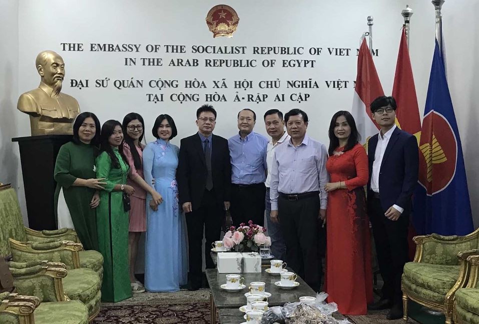 promoting cooperation between vietnam and egypt education trade unions