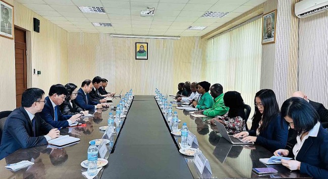 Vietnam, Tanzania Steps up Traditional Friendship, Communications Cooperation