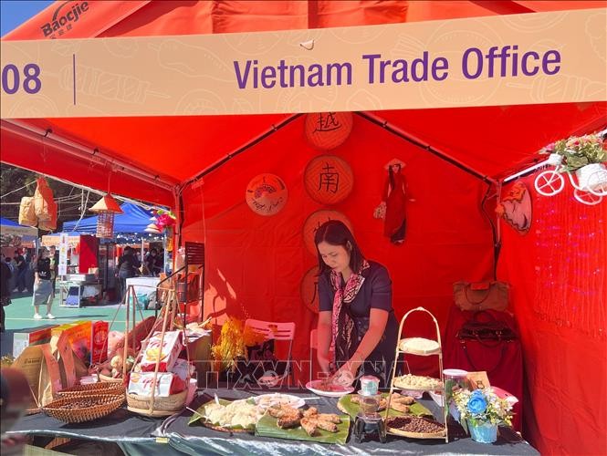 Vietnamese Dishes, Products Introduced at Hong Kong Food Fiesta