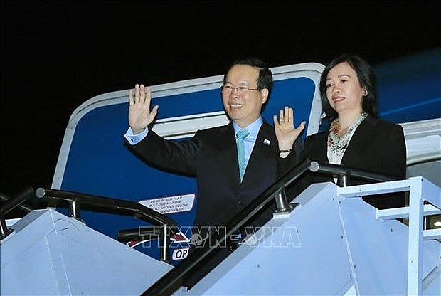 President Vo Van Thuong and his spouse depart for Hanoi (Photo: VNA)