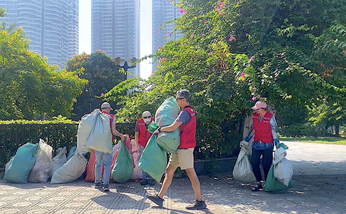 Locals and Expats Join Hands to Keep Hanoi Clean