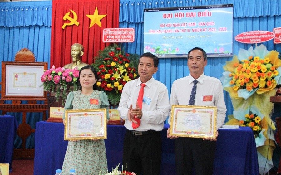 Hau Giang's Vietnam - RoK Friendship Association Improves Operational Quality