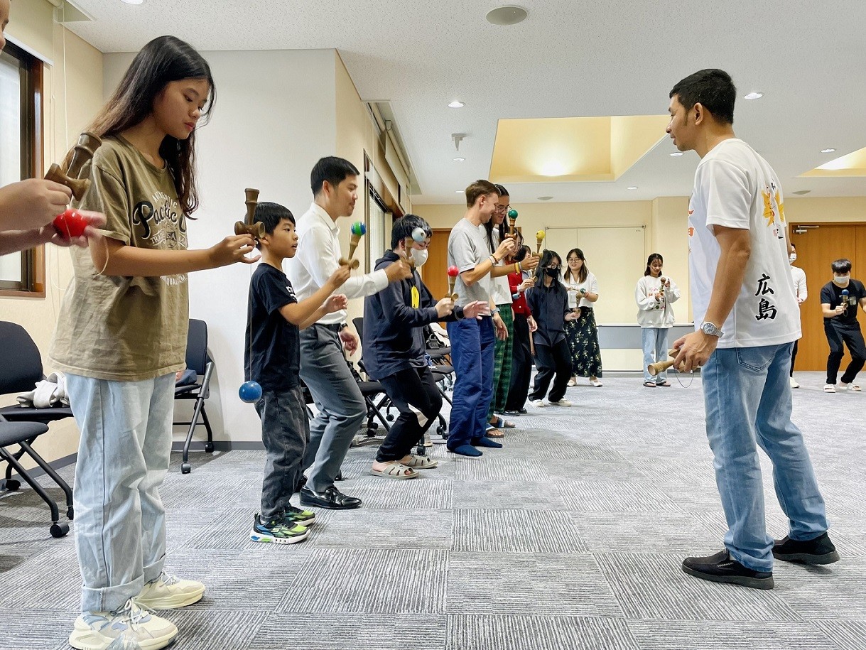 vietnamese international children introduced to japans kendama heritage