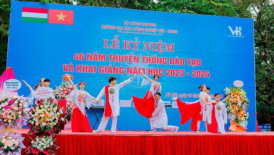 Vietnam-Hungary Educational Cooperation Continues to be Enhanced