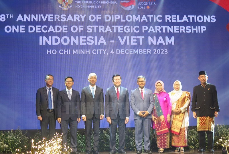 ho chi minh city explores potential multifaceted cooperation with indonesia