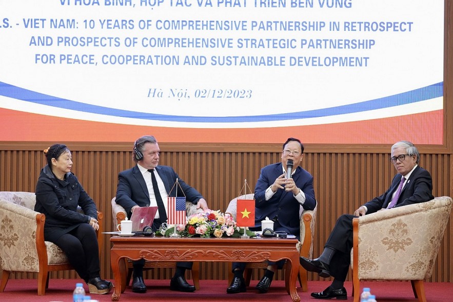 Vietnam - United States: Cultivating Trust for Extensive Cooperation