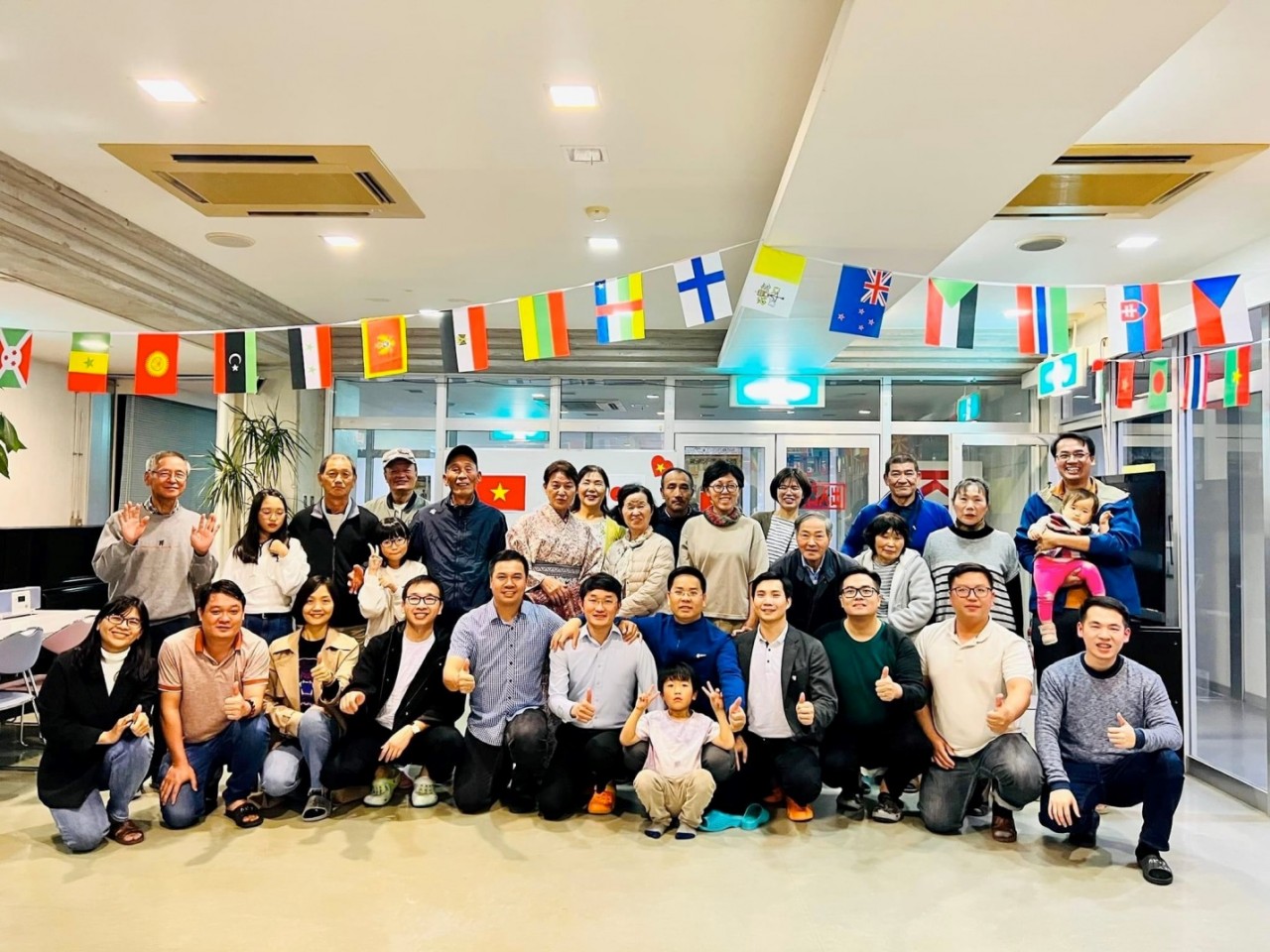 vietnamese youth participate in agricultural knowledge exchange program in japan