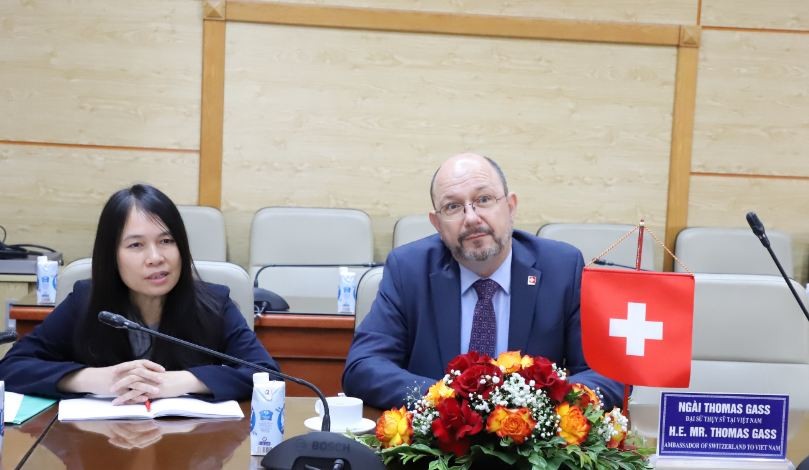 vietnam wishes to increase health cooperation with switzerland