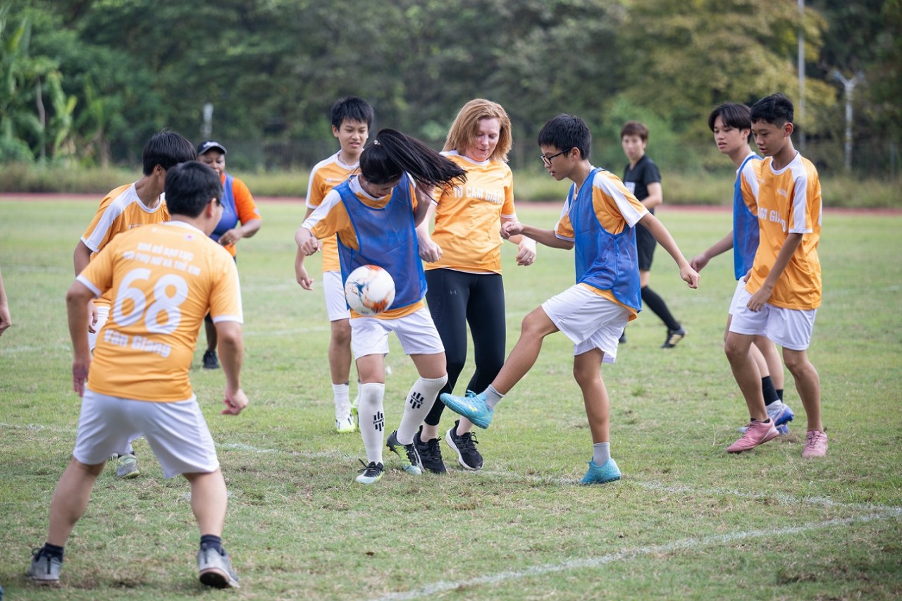 orange your dream football match for a safe future for women and children